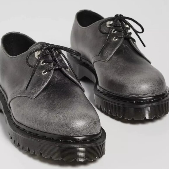 MADE IN ENGLAND ~ DR. MARTENS 1461 HERITAGE LEATHER OXFORD / DERBY MSRP$280 - Picture 4 of 16